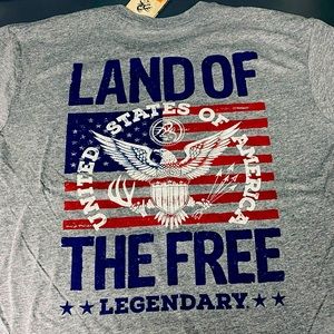 Legendary Whitetails T- Shirt. Only 1 available in stock. Size M